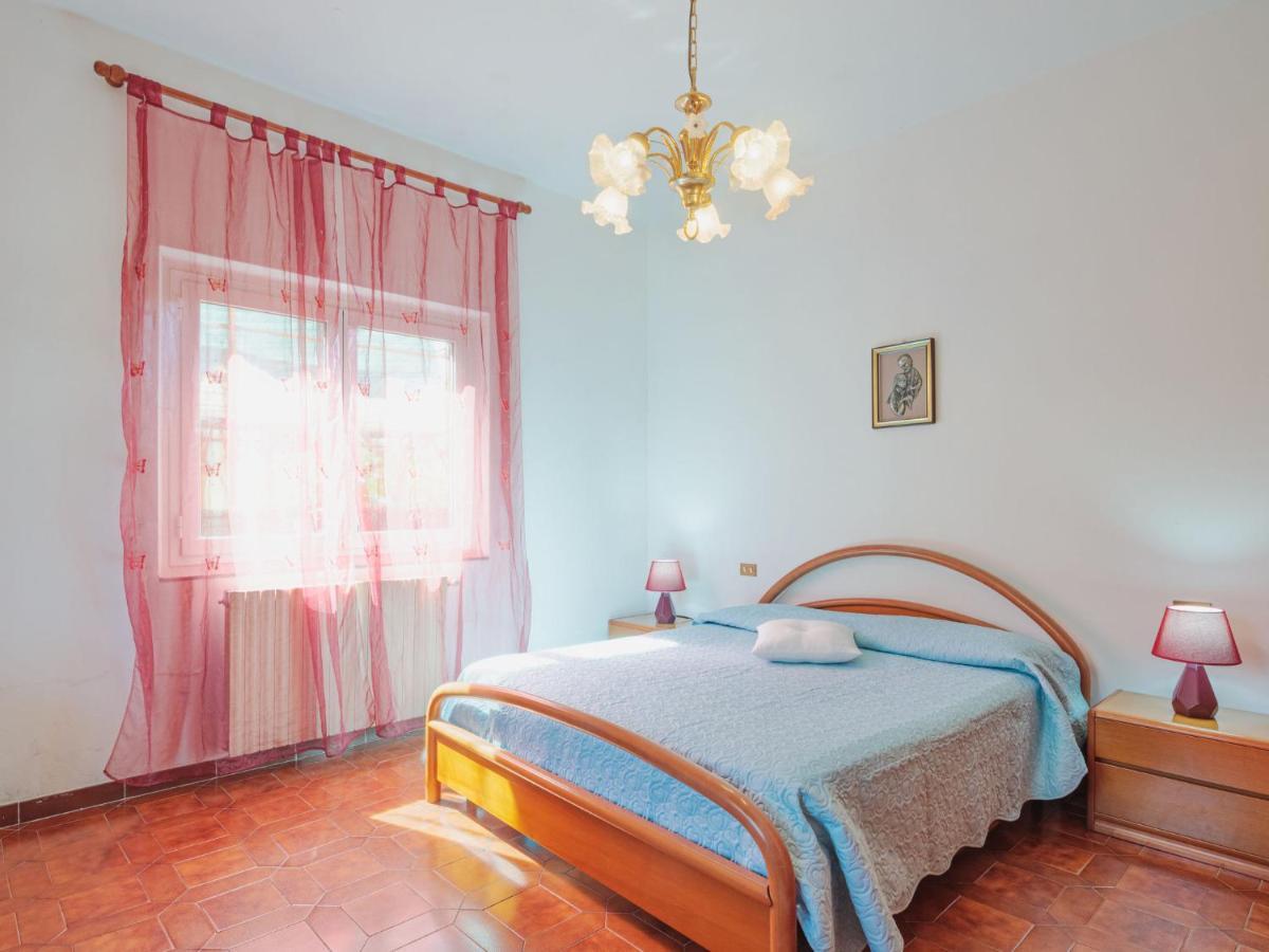 Apartment Emiliano By Interhome Marina di Massa Ngoại thất bức ảnh